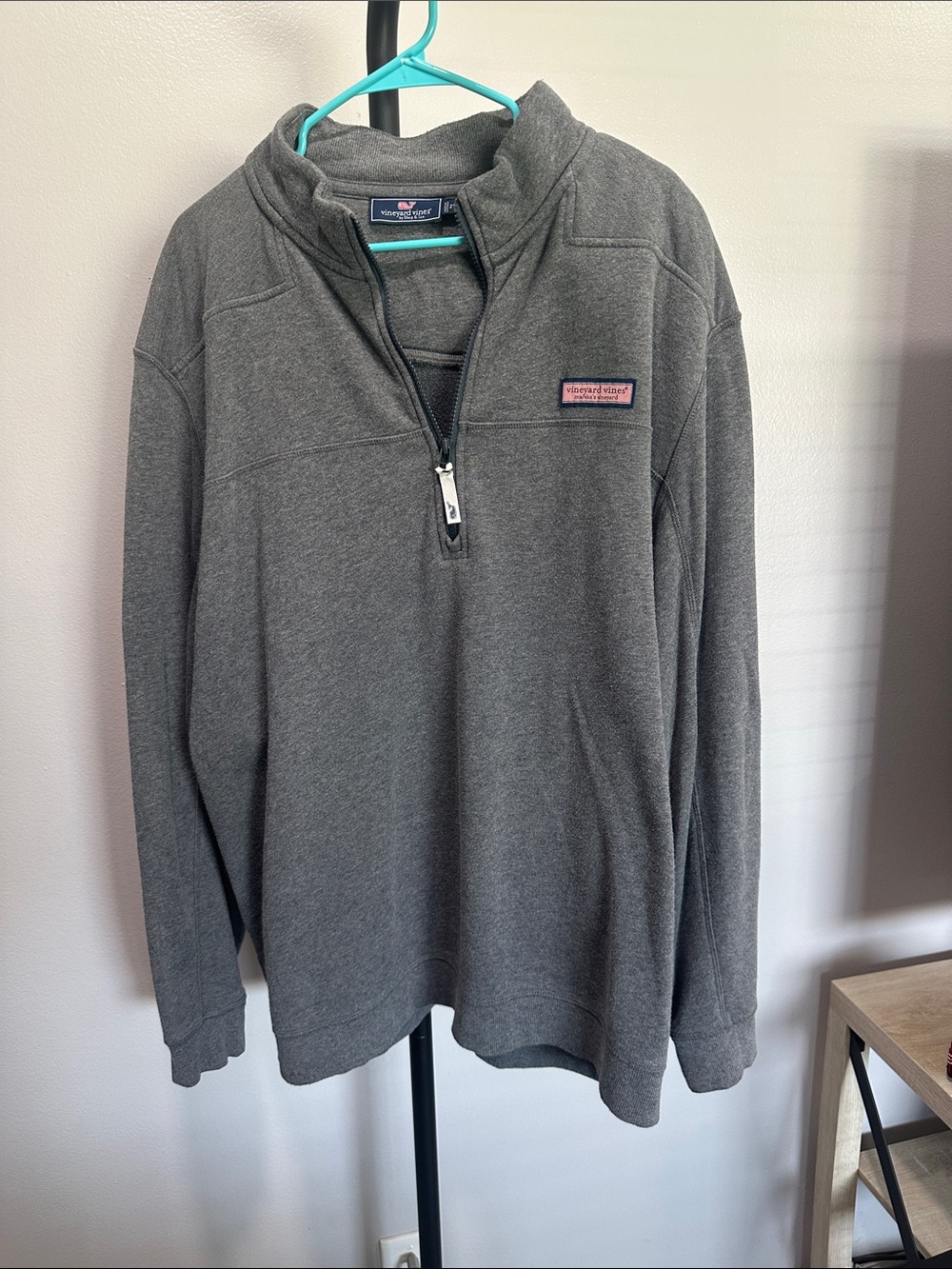 Vineyard Vines Men's Charcoal Gray Quarter-Zip Pullover